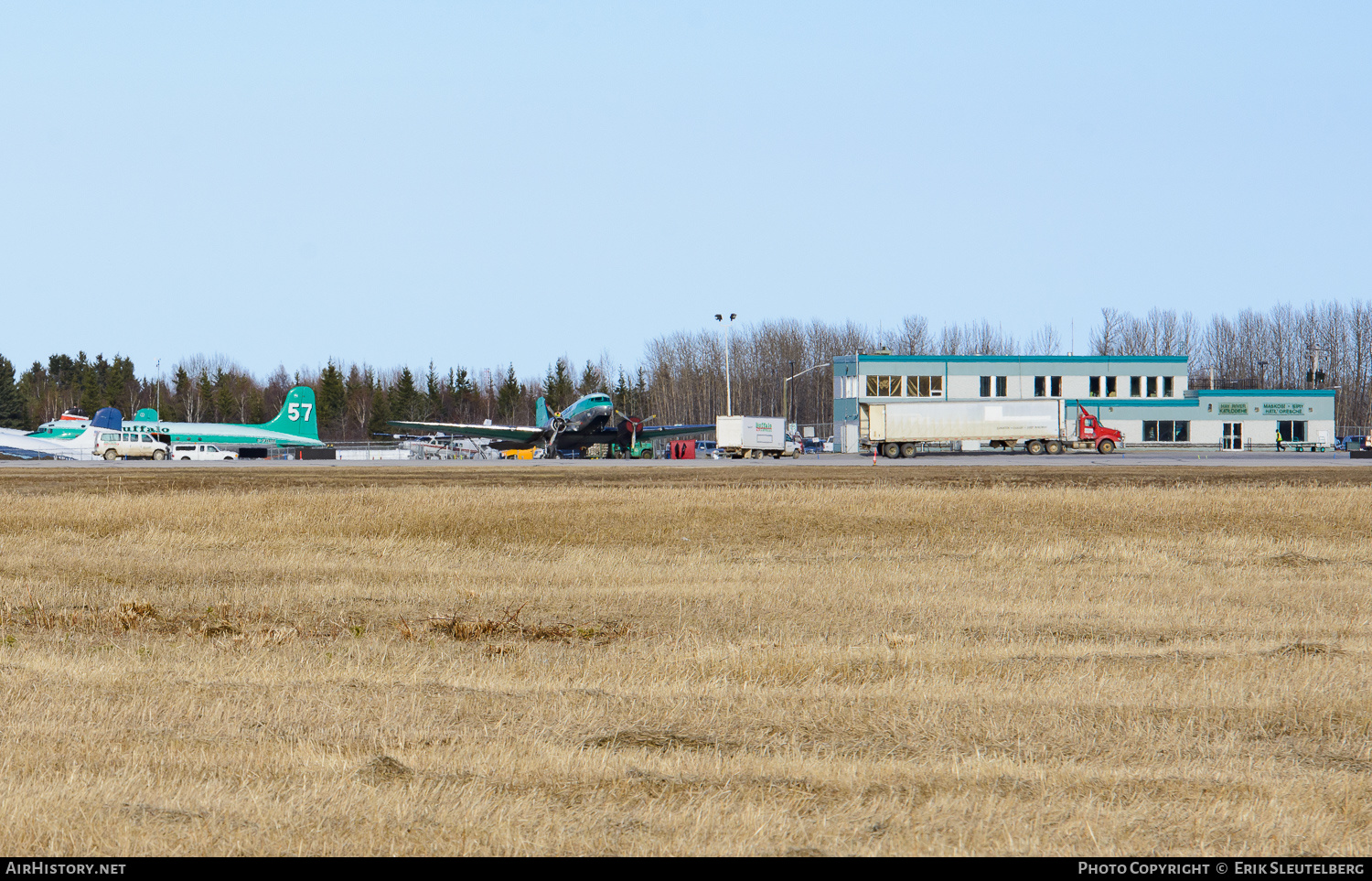 Airport photo of Hay River - Merlyn Carter (CYHY / YHY) in Northwest Territories, Canada | AirHistory.net #279772