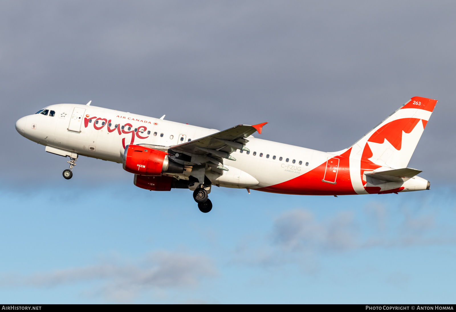 Aircraft Photo of C-FZUG | Airbus A319-114 | Air Canada Rouge | AirHistory.net #279787