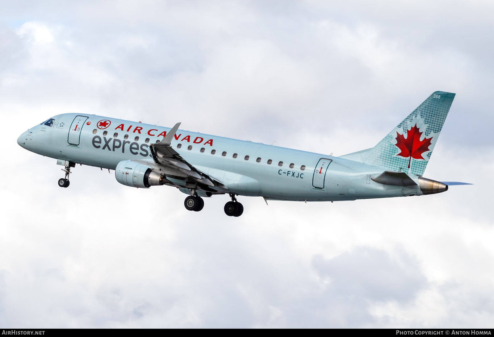 Aircraft Photo of C-FXJC | Embraer 175SU (ERJ-170-200SU) | Air Canada Express | AirHistory.net #279799
