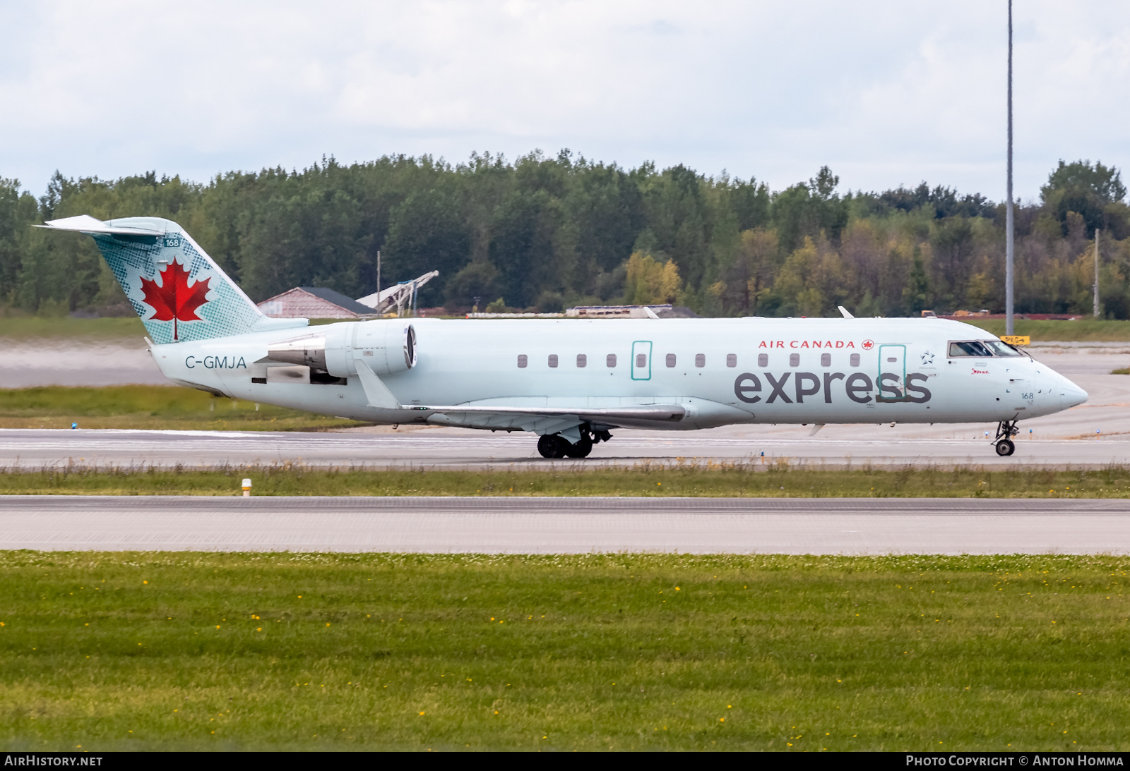 Aircraft Photo of C-GMJA | Bombardier CRJ-200ER (CL-600-2B19) | Air Canada Express | AirHistory.net #279809