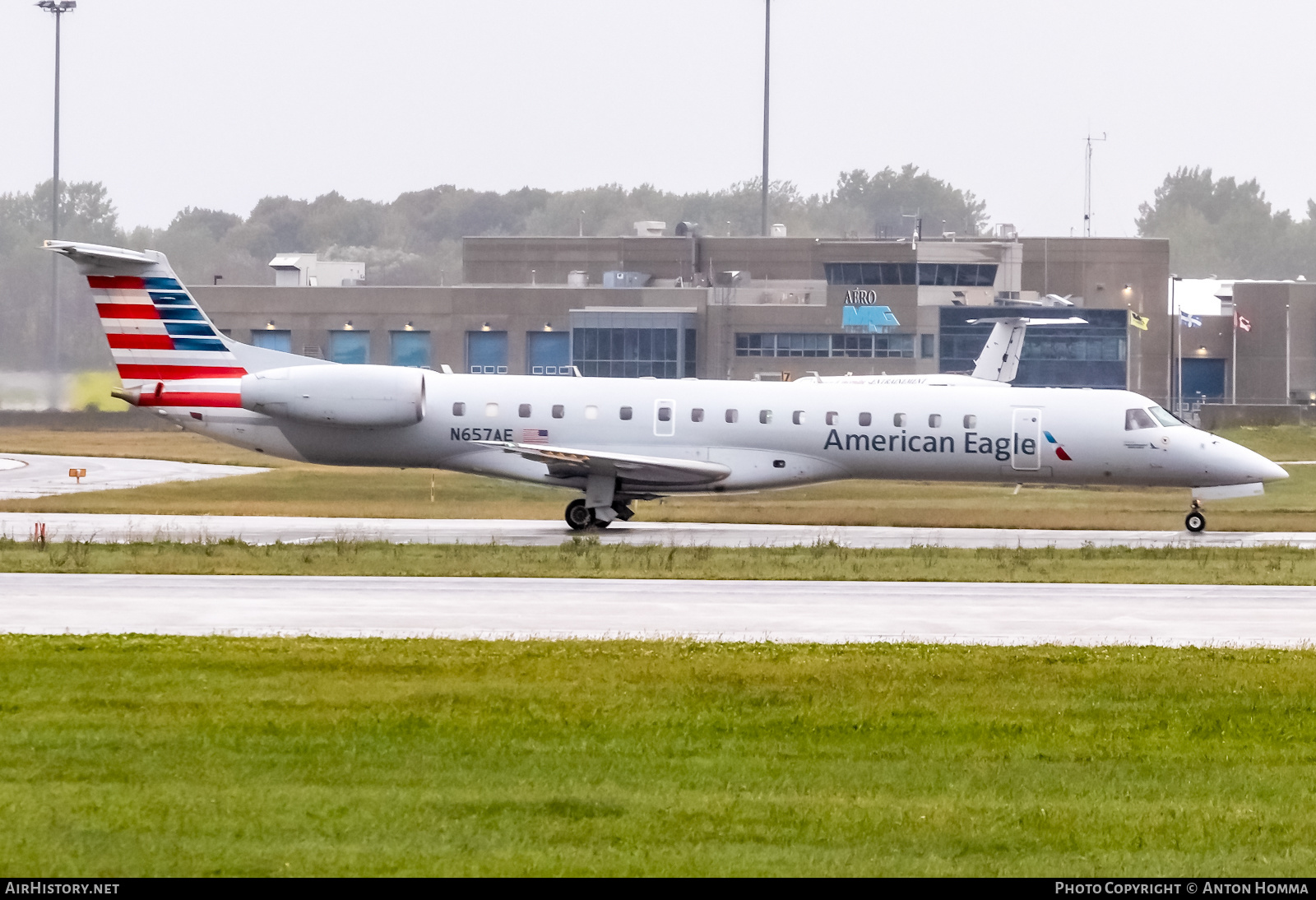 Aircraft Photo of N657AE | Embraer ERJ-145LR (EMB-145LR) | American Eagle | AirHistory.net #279861