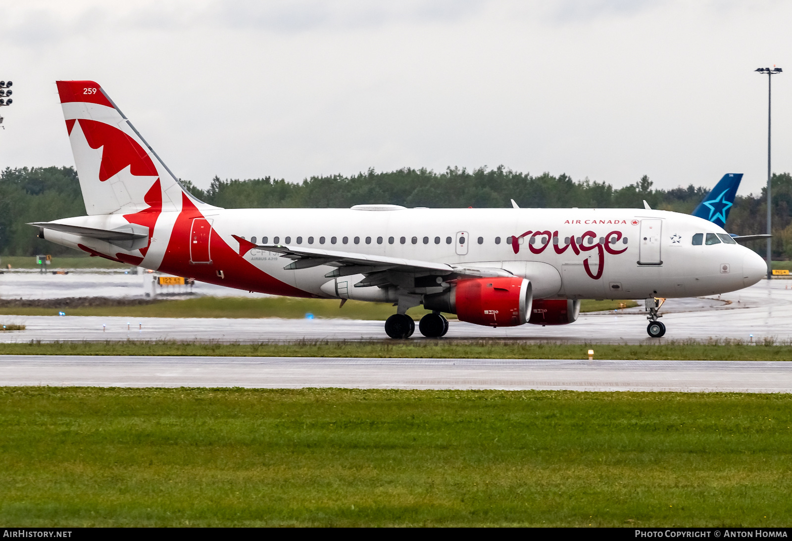 Aircraft Photo of C-FYJP | Airbus A319-114 | Air Canada Rouge | AirHistory.net #279875