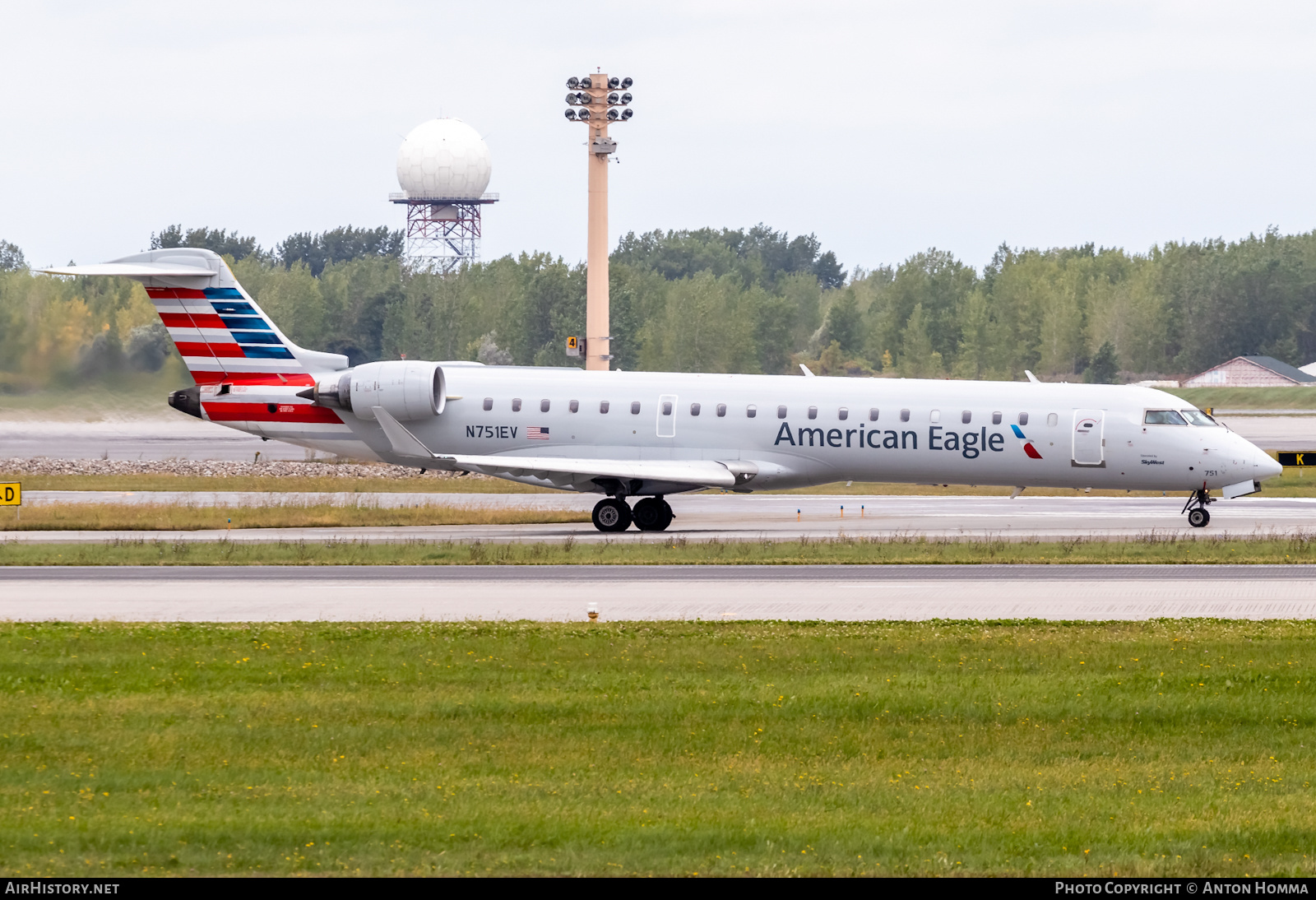 Aircraft Photo of N751EV | Bombardier CRJ-701ER (CL-600-2C10) | American Eagle | AirHistory.net #279883
