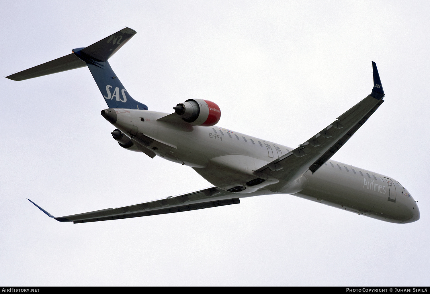 Aircraft Photo of EI-FPV | Bombardier CRJ-900LR (CL-600-2D24) | Scandinavian Airlines - SAS | AirHistory.net #279966