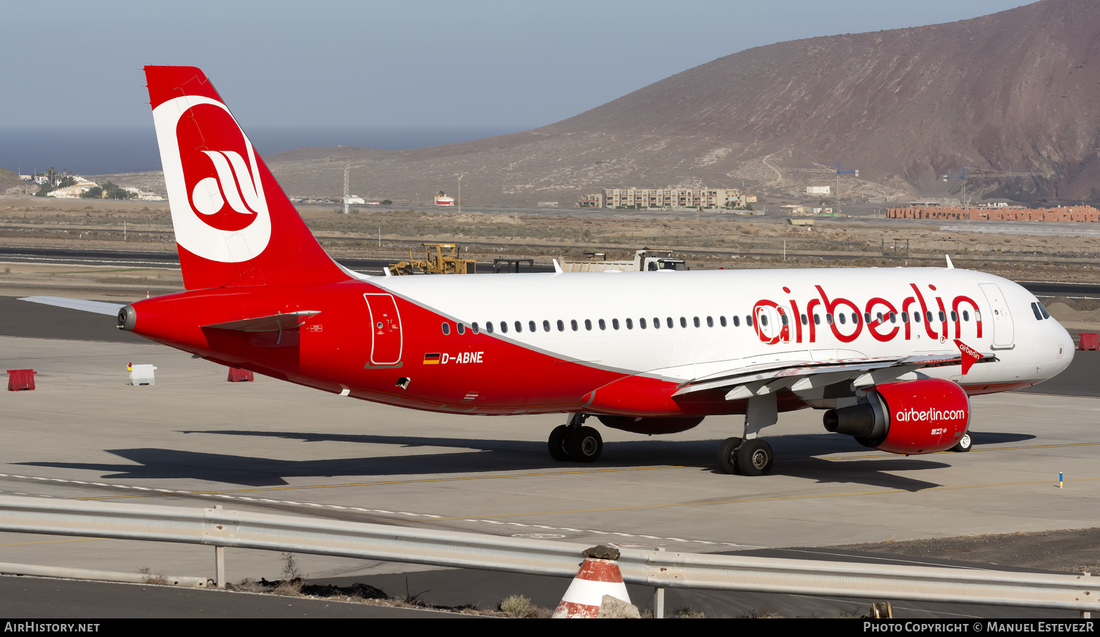 Aircraft Photo of D-ABNE | Airbus A320-214 | Air Berlin | AirHistory.net #280007