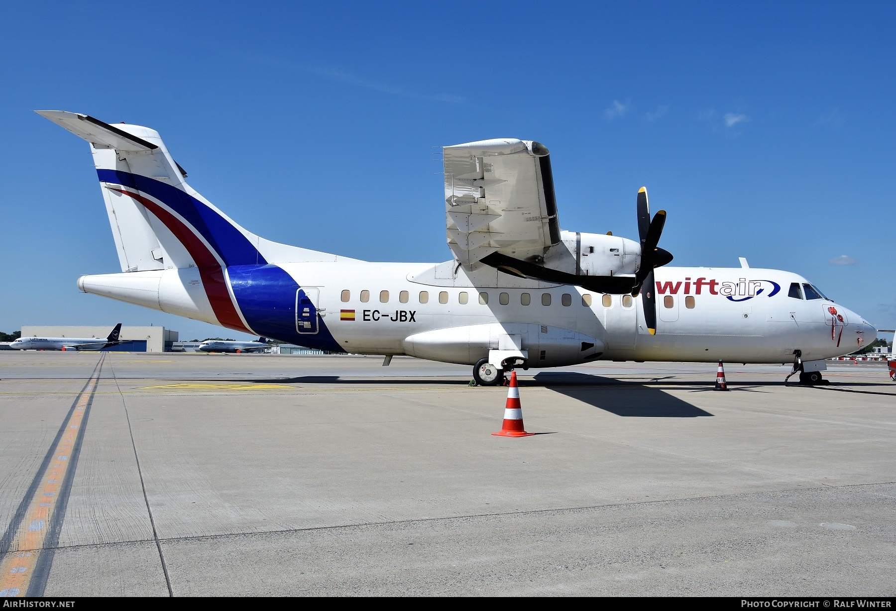 Aircraft Photo of EC-JBX | ATR ATR-42-300 | Swiftair | AirHistory.net #280016