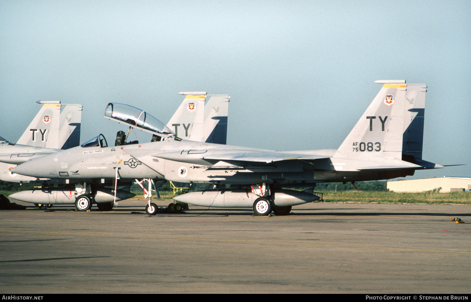 Aircraft Photo of 75-0083 / AF75-083 | McDonnell Douglas F-15B Eagle | USA - Air Force | AirHistory.net #280063