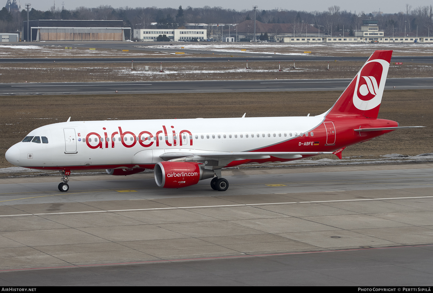 Aircraft Photo of D-ABFE | Airbus A320-214 | Air Berlin | AirHistory.net #280100