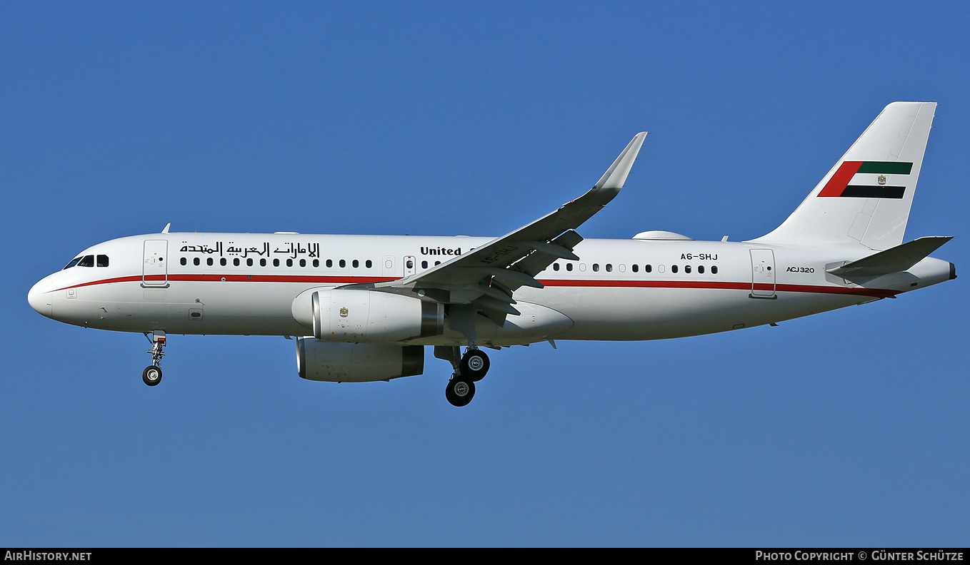 Aircraft Photo of A6-SHJ | Airbus ACJ320 (A320-232/CJ) | AirHistory.net #280434
