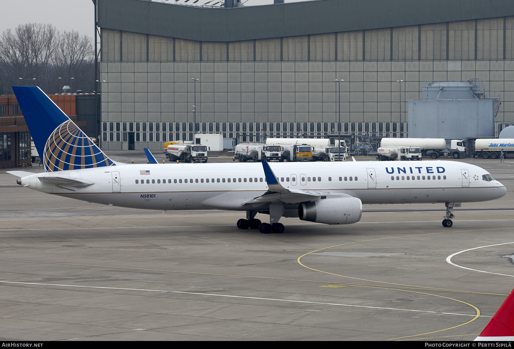 Aircraft Photo of N58101 | Boeing 757-224 | United Airlines | AirHistory.net #280529