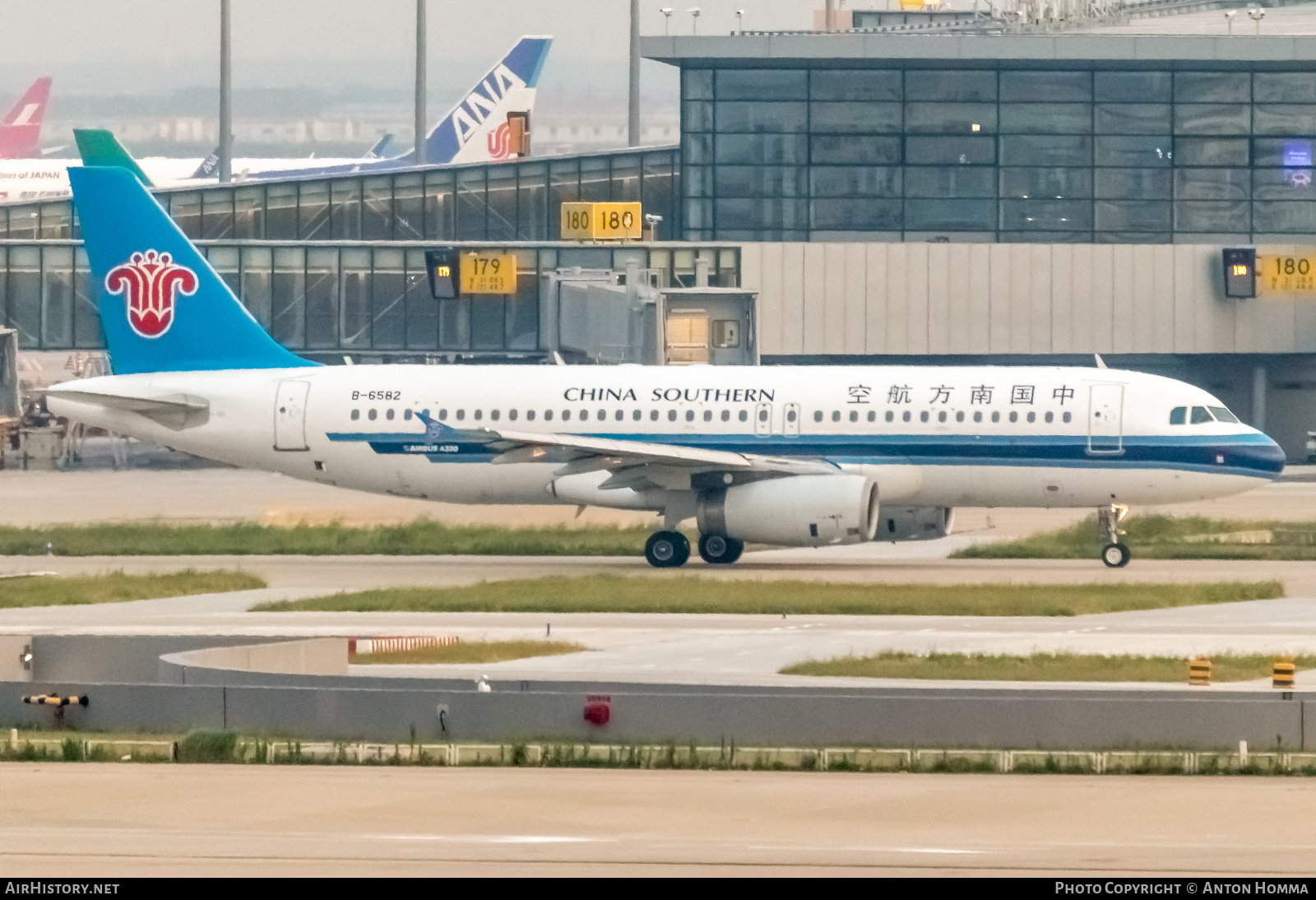 Aircraft Photo of B-6582 | Airbus A320-232 | China Southern Airlines | AirHistory.net #280556