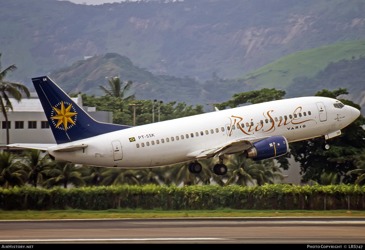 Aircraft Photo of PT-SSK | Boeing 737-3Y0 | Rio-Sul | AirHistory.net #280655