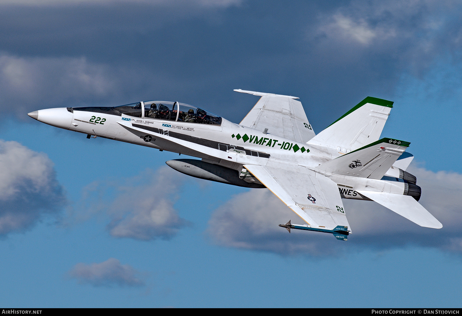 Aircraft Photo of 162885 | McDonnell Douglas F/A-18B Hornet | USA - Marines | AirHistory.net #280691