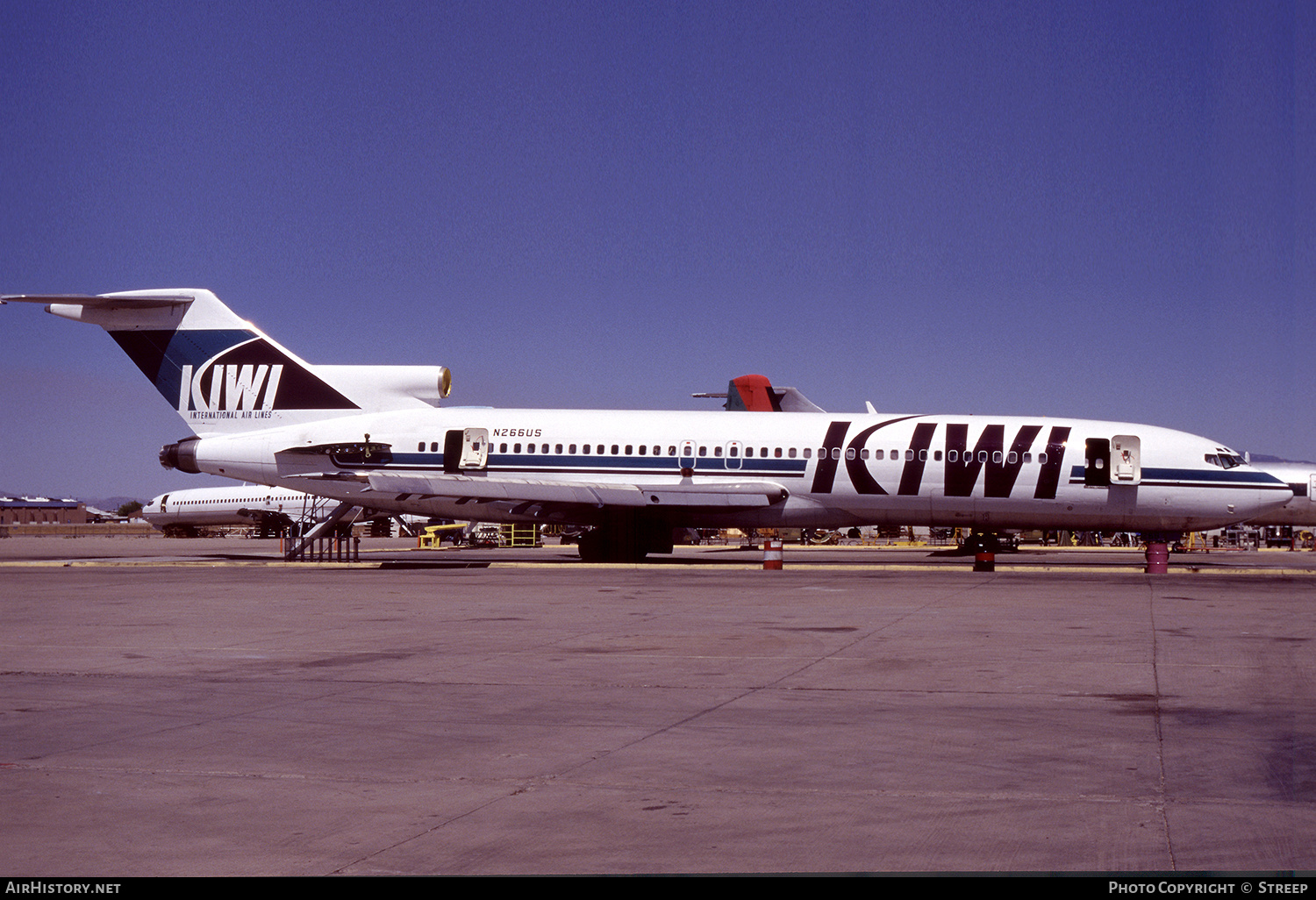 Aircraft Photo of N266US | Boeing 727-251 | Kiwi International Airlines | AirHistory.net #280888