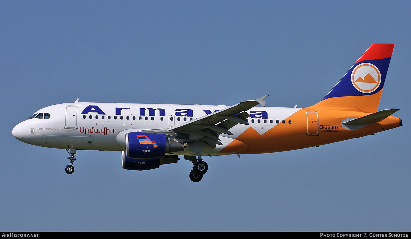 Aircraft Photo of EK-32007 | Airbus A319-111 | Armavia | AirHistory.net #281010