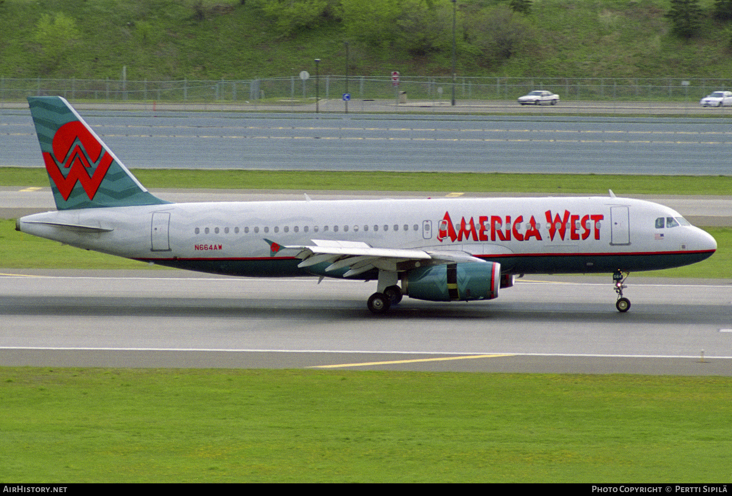 Aircraft Photo of N664AW | Airbus A320-232 | America West Airlines | AirHistory.net #281103