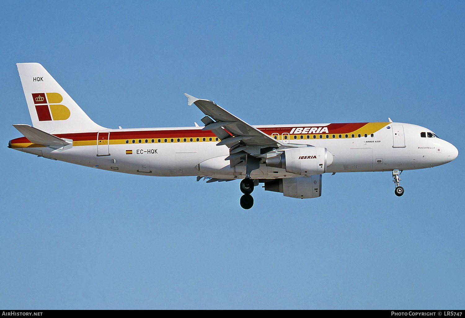 Aircraft Photo of EC-HQK | Airbus A320-214 | Iberia | AirHistory.net #281148
