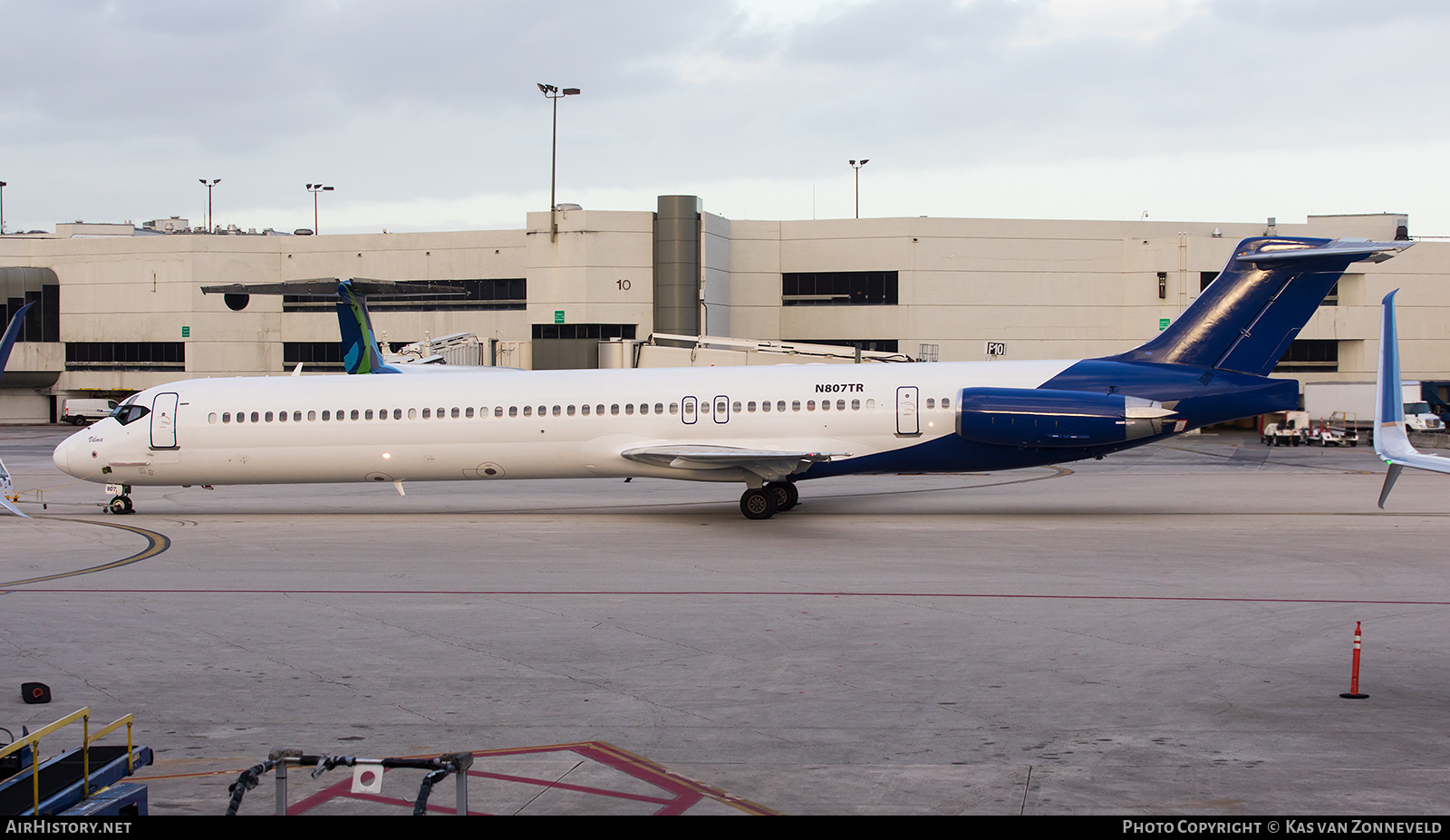 Aircraft Photo of N807TR | McDonnell Douglas MD-82 (DC-9-82) | World Atlantic Airlines | AirHistory.net #281176