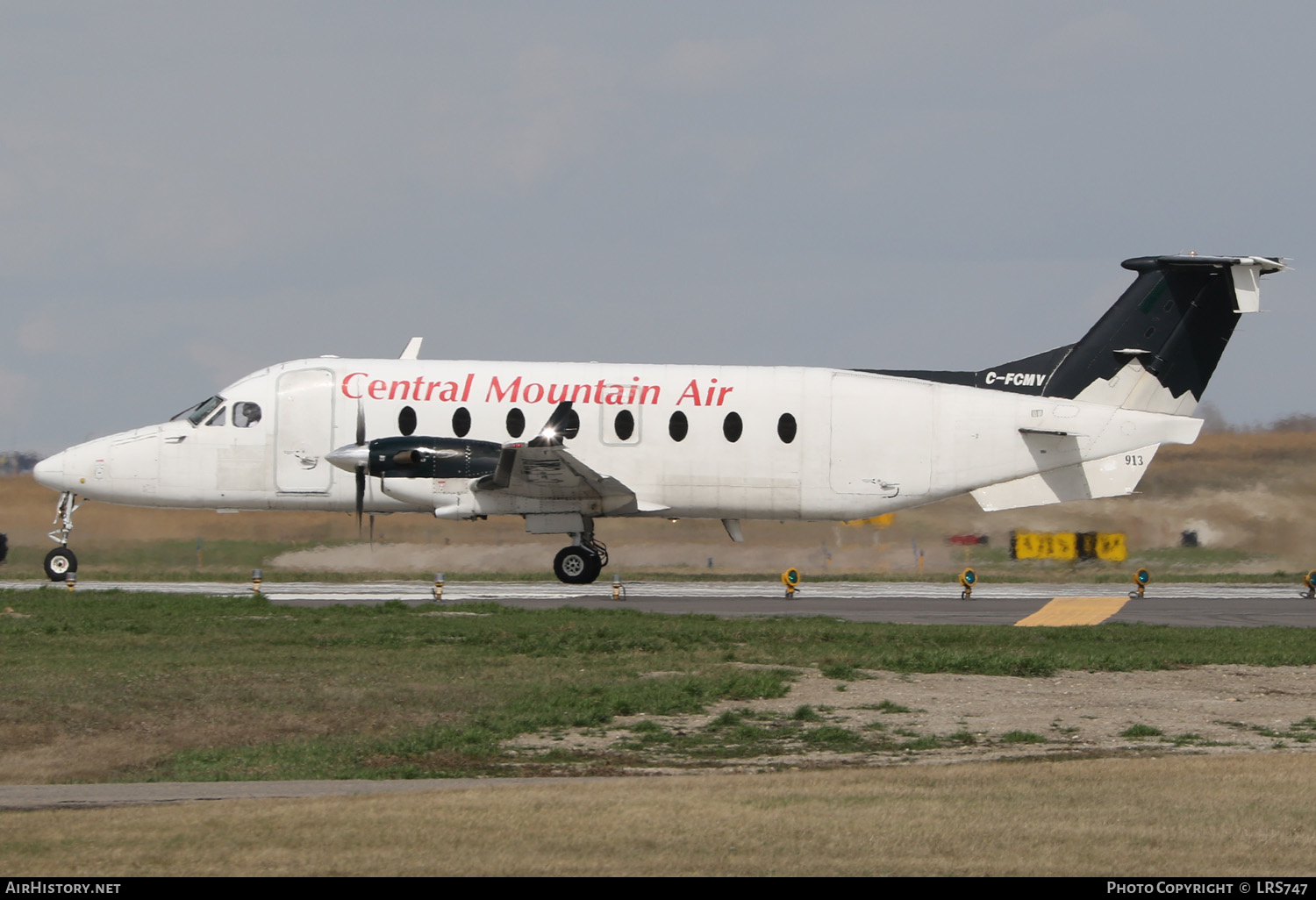 Aircraft Photo of C-FCMV | Raytheon 1900D | Central Mountain Air - CMA | AirHistory.net #281214