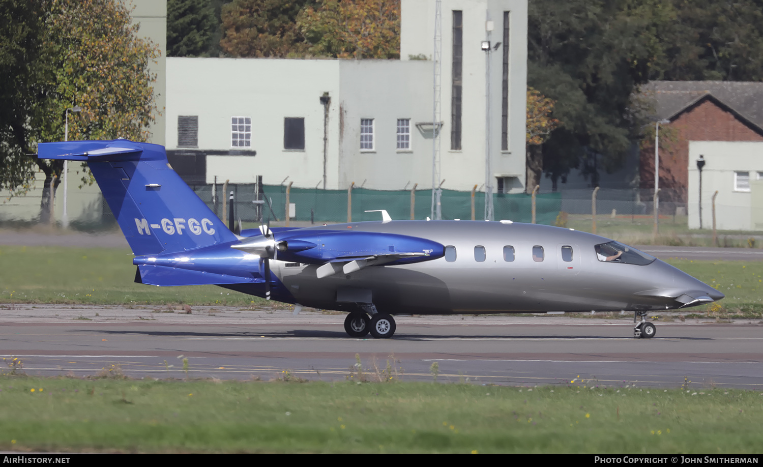 Aircraft Photo of M-GFGC | Piaggio P-180 Avanti | AirHistory.net #281248