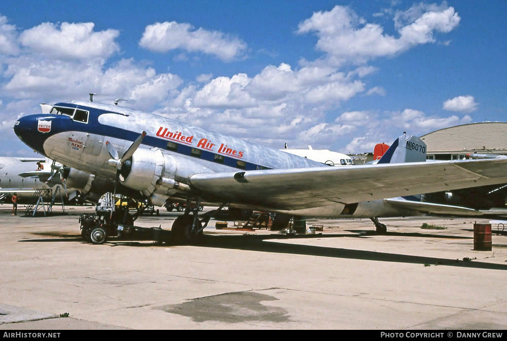 Aircraft Photo of N16070 | Douglas DC-3A-197 | United Air Lines | AirHistory.net #281266
