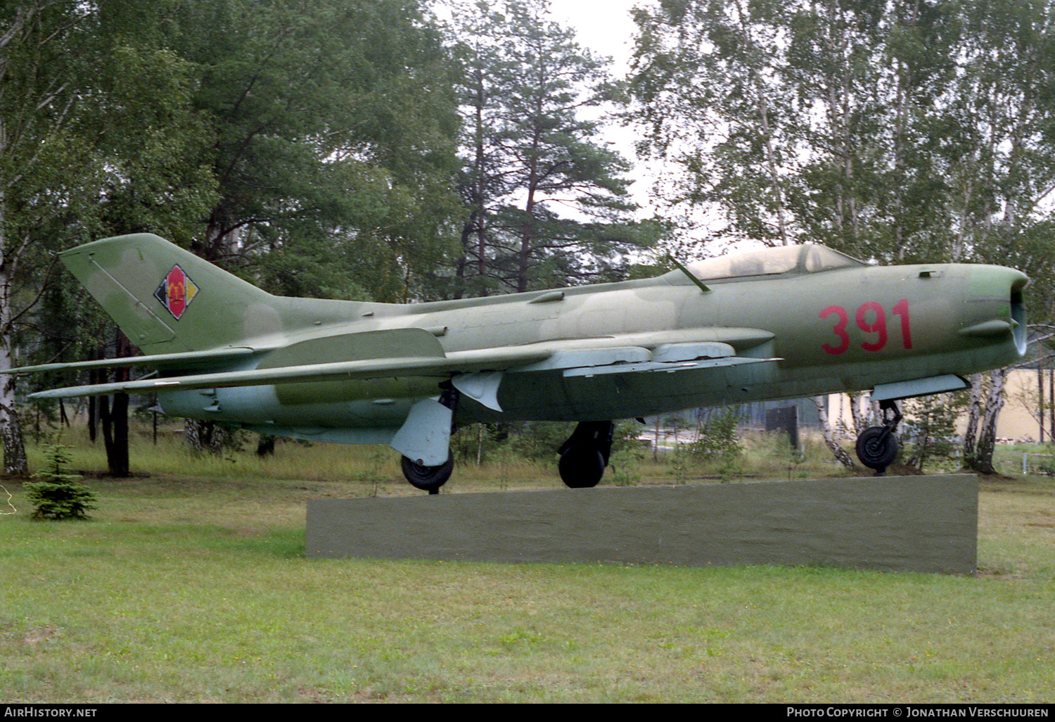 Aircraft Photo of 391 | Mikoyan-Gurevich MiG-19PM | East Germany - Air Force | AirHistory.net #281319