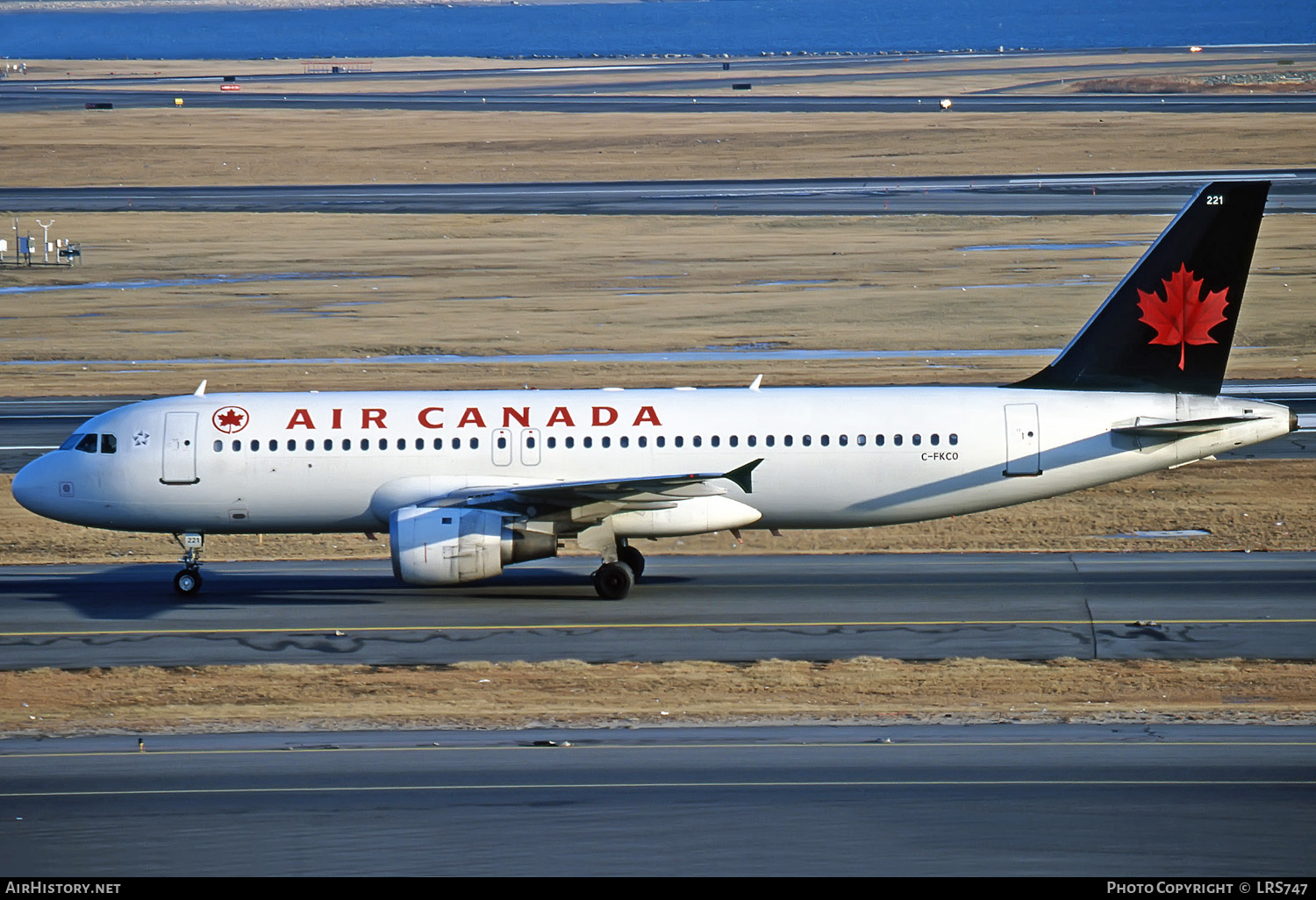 Aircraft Photo of C-FKCO | Airbus A320-211 | Air Canada | AirHistory.net #281373