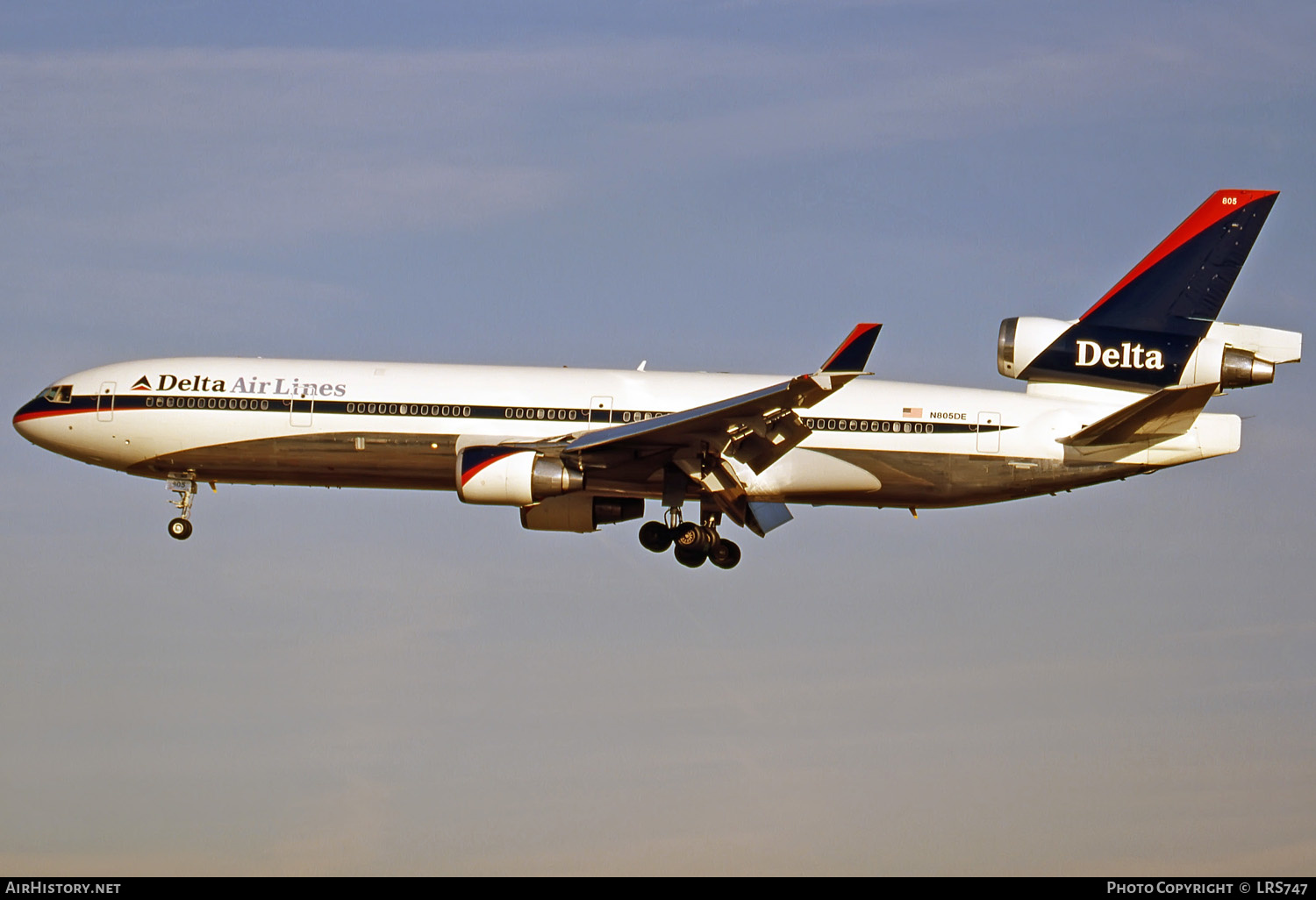 Aircraft Photo of N805DE | McDonnell Douglas MD-11 | Delta Air Lines | AirHistory.net #281416