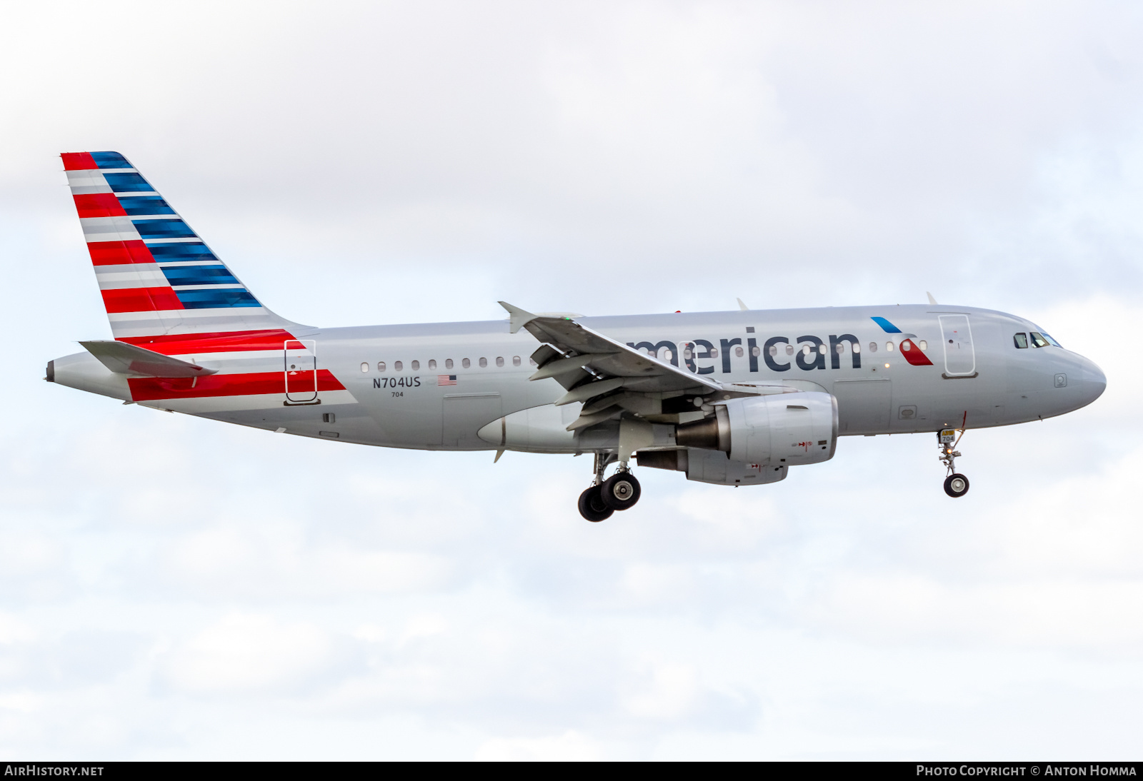Aircraft Photo of N704US | Airbus A319-112 | American Airlines | AirHistory.net #281519