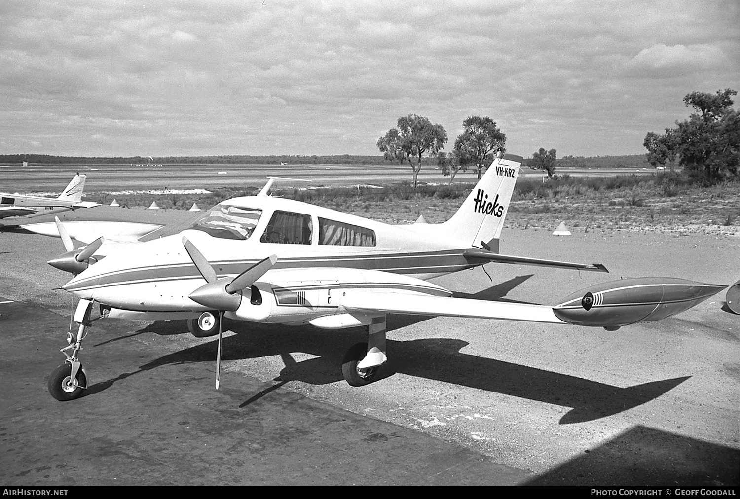 Aircraft Photo of VH-KRZ | Cessna 310N | Hicks Aviation | AirHistory.net #281575