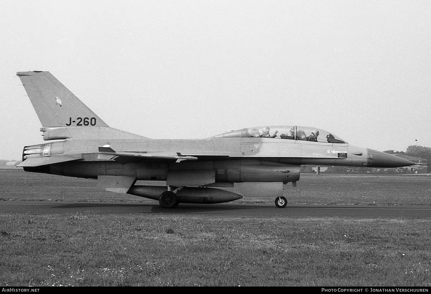 Aircraft Photo of J-260 | General Dynamics F-16B Fighting Falcon | Netherlands - Air Force | AirHistory.net #281594