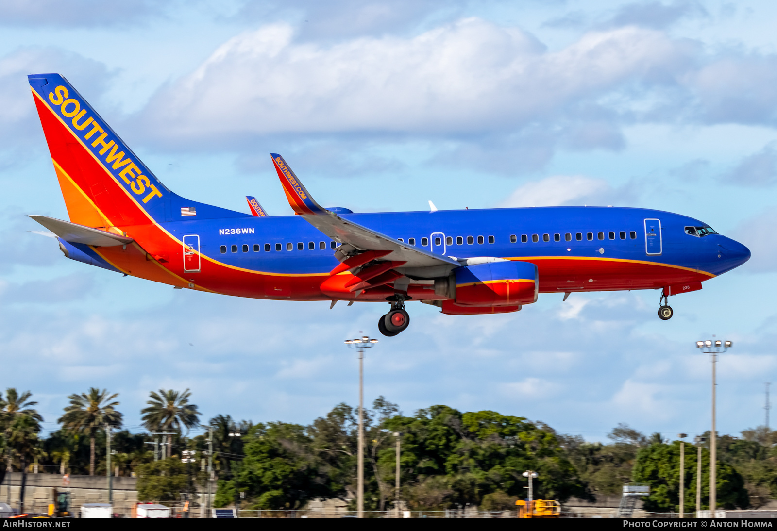 Aircraft Photo of N236WN | Boeing 737-7H4 | Southwest Airlines | AirHistory.net #281646