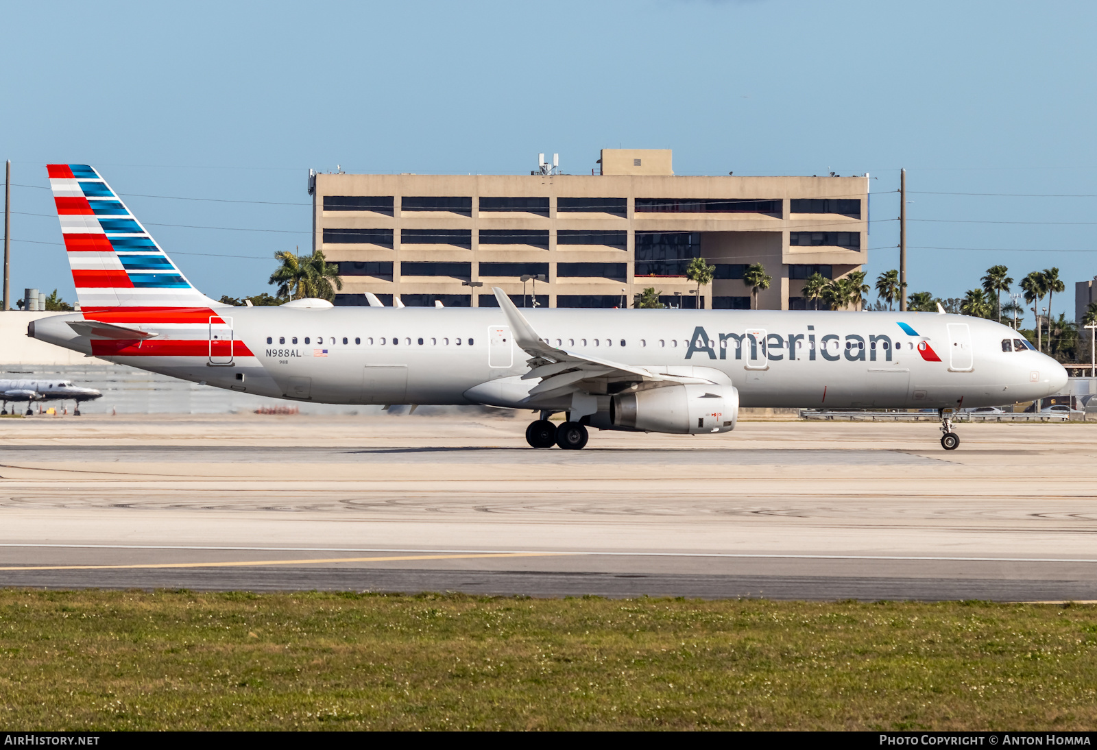 Aircraft Photo of N988AL | Airbus A321-231 | American Airlines | AirHistory.net #281732