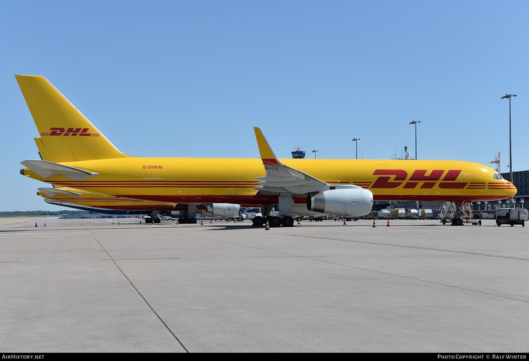 Aircraft Photo of G-DHKM | Boeing 757-223(PCF) | DHL International | AirHistory.net #281737