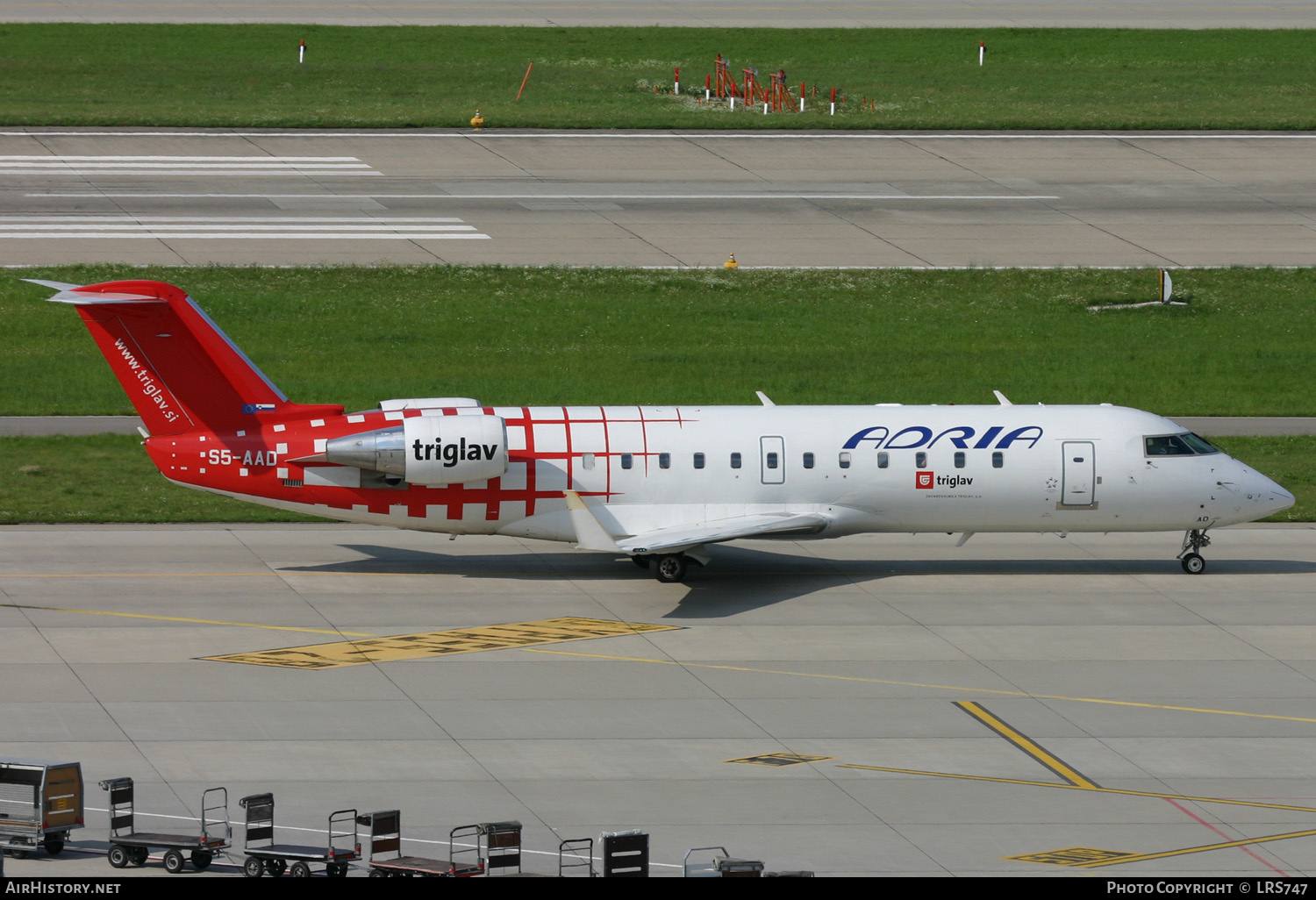 Aircraft Photo of S5-AAD | Bombardier CRJ-200LR (CL-600-2B19) | Adria Airways | AirHistory.net #281867