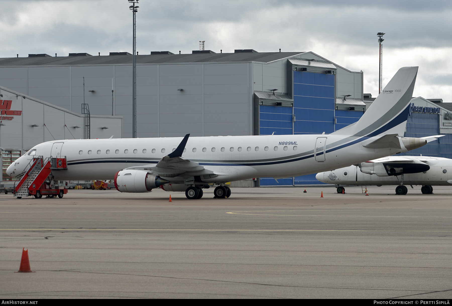 Aircraft Photo of N889ML | Embraer Lineage 1000 (ERJ-190-100ECJ) | AirHistory.net #281881