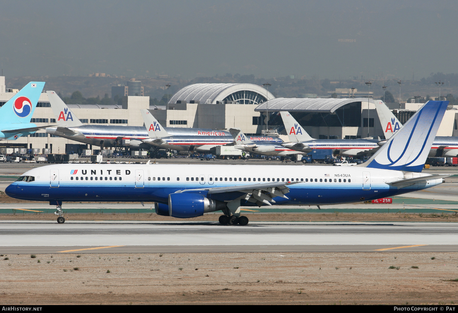 Aircraft Photo of N543UA | Boeing 757-222 | United Airlines | AirHistory.net #281929