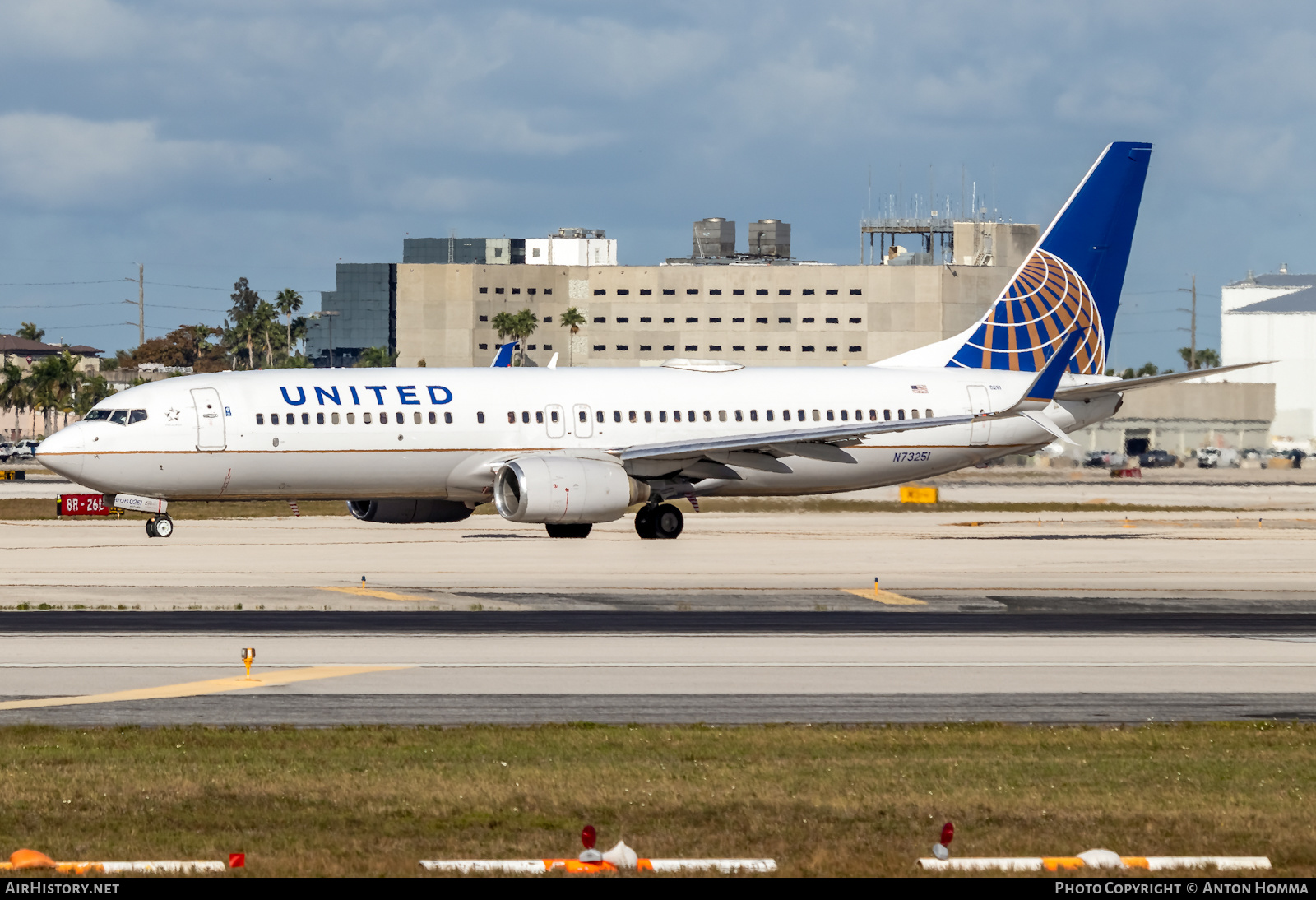 Aircraft Photo of N73251 | Boeing 737-824 | United Airlines | AirHistory.net #282076