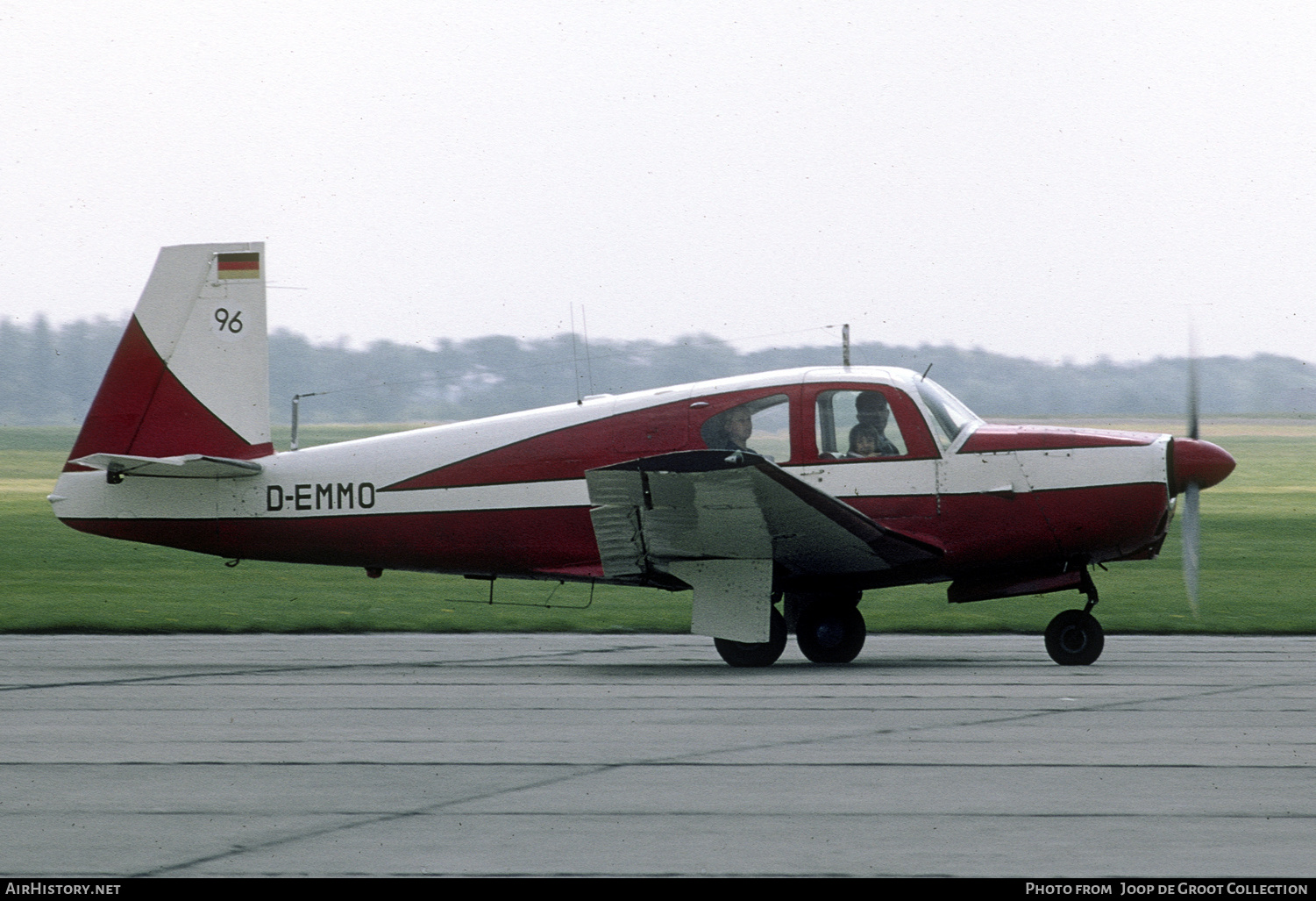 Aircraft Photo of D-EMMO | Mooney M-20A | AirHistory.net #282117