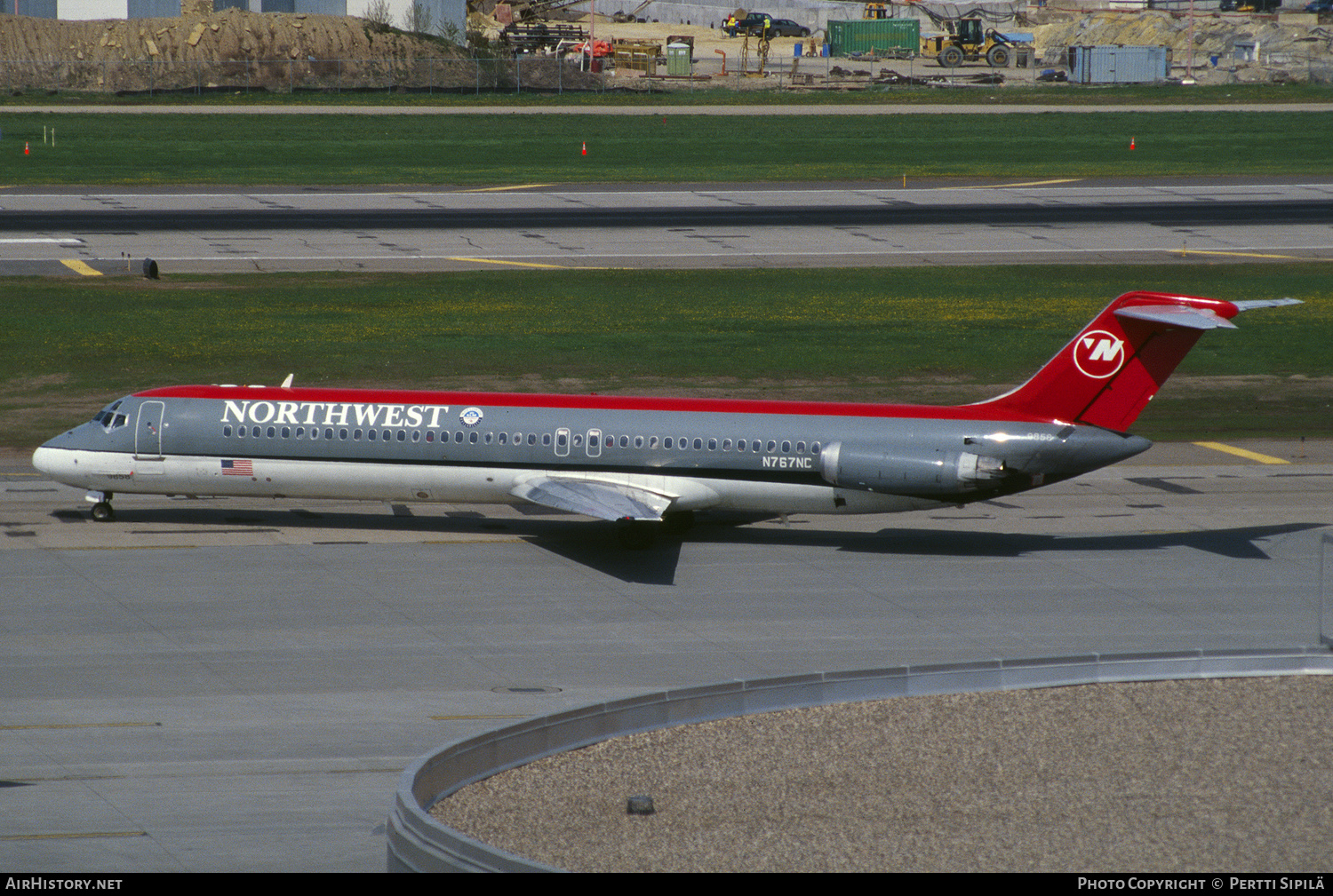 Aircraft Photo of N767NC | McDonnell Douglas DC-9-51 | Northwest Airlines | AirHistory.net #282255