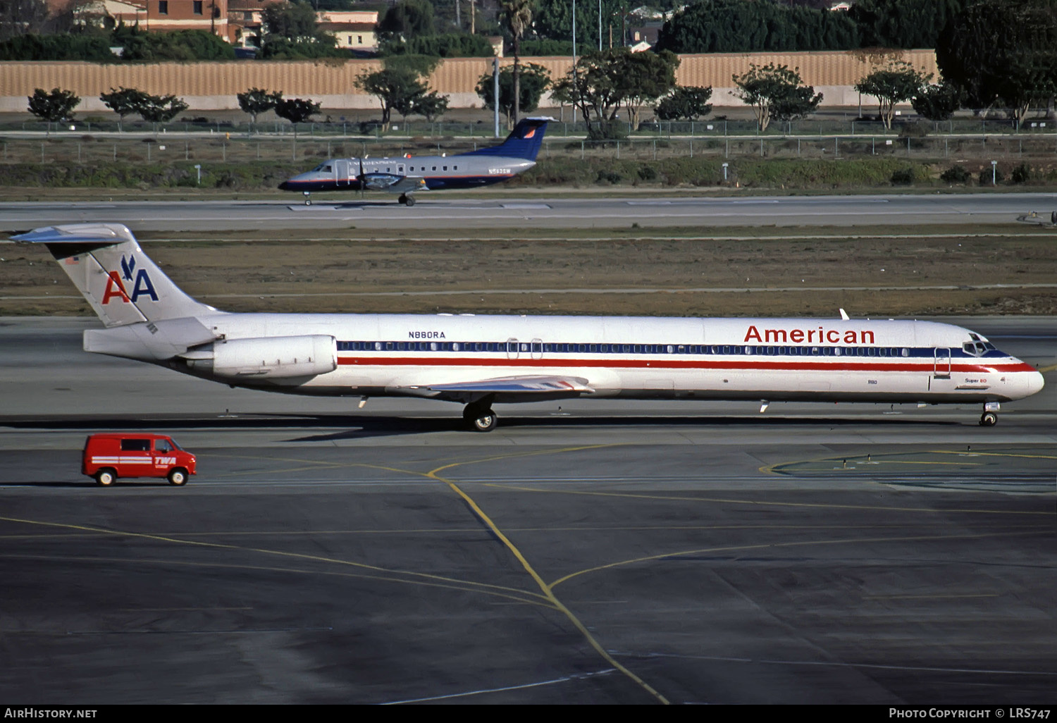 Aircraft Photo of N880RA | McDonnell Douglas MD-83 (DC-9-83) | American Airlines | AirHistory.net #282284