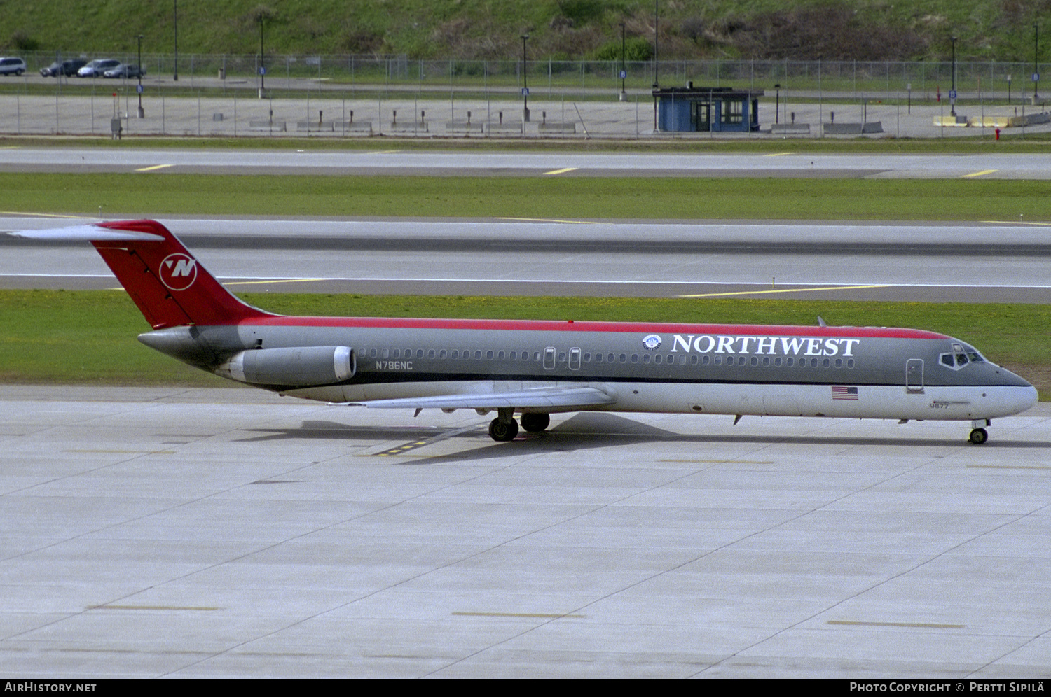 Aircraft Photo of N786NC | McDonnell Douglas DC-9-51 | Northwest Airlines | AirHistory.net #282334