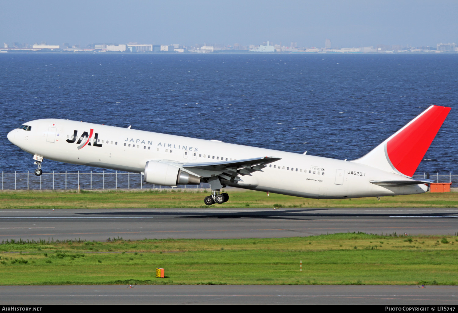 Aircraft Photo of JA620J | Boeing 767-346/ER | Japan Airlines - JAL | AirHistory.net #282355