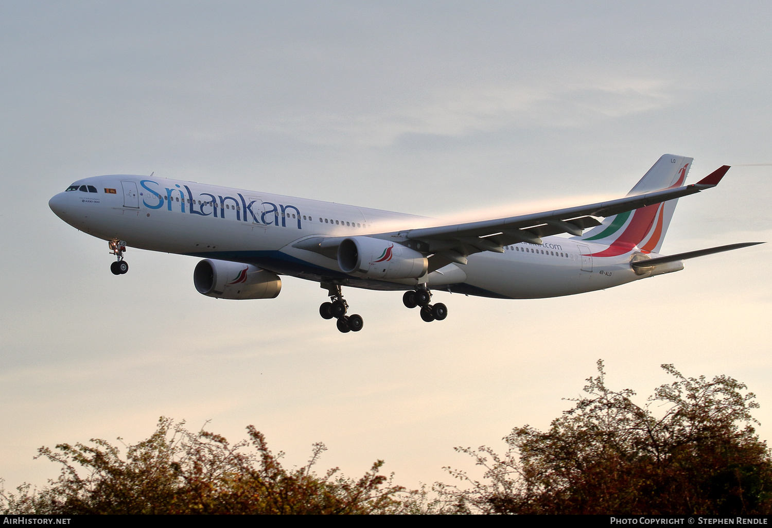 Aircraft Photo of 4R-ALO | Airbus A330-343E | SriLankan Airlines | AirHistory.net #282377