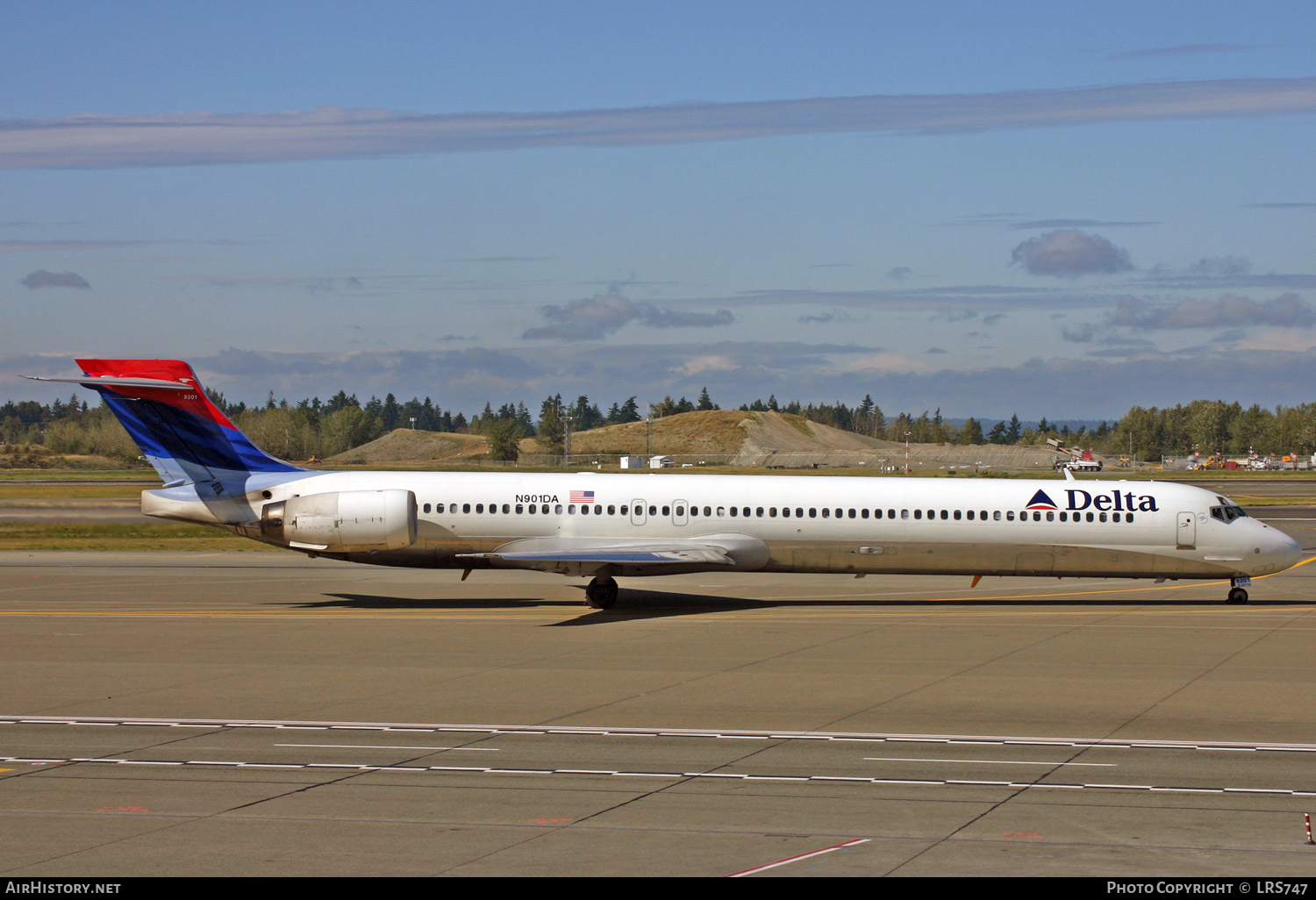 Aircraft Photo of N901DA | McDonnell Douglas MD-90-30 | Delta Air Lines | AirHistory.net #282411