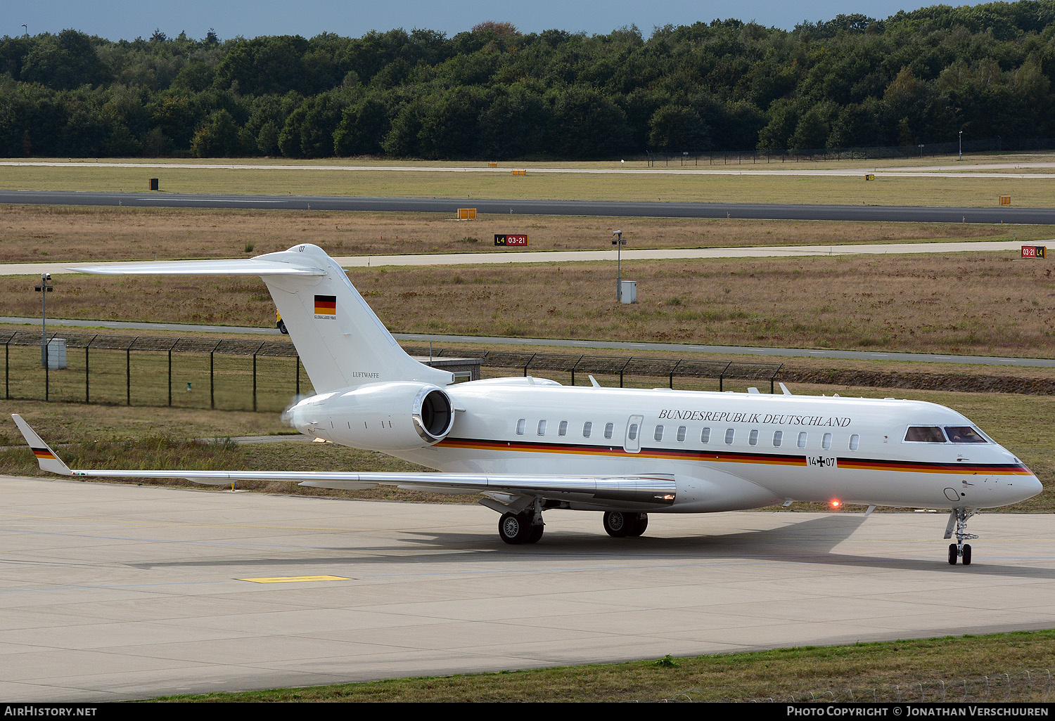 Aircraft Photo of 1407 | Bombardier Global 6000 (BD-700-1A10) | Germany - Air Force | AirHistory.net #282486