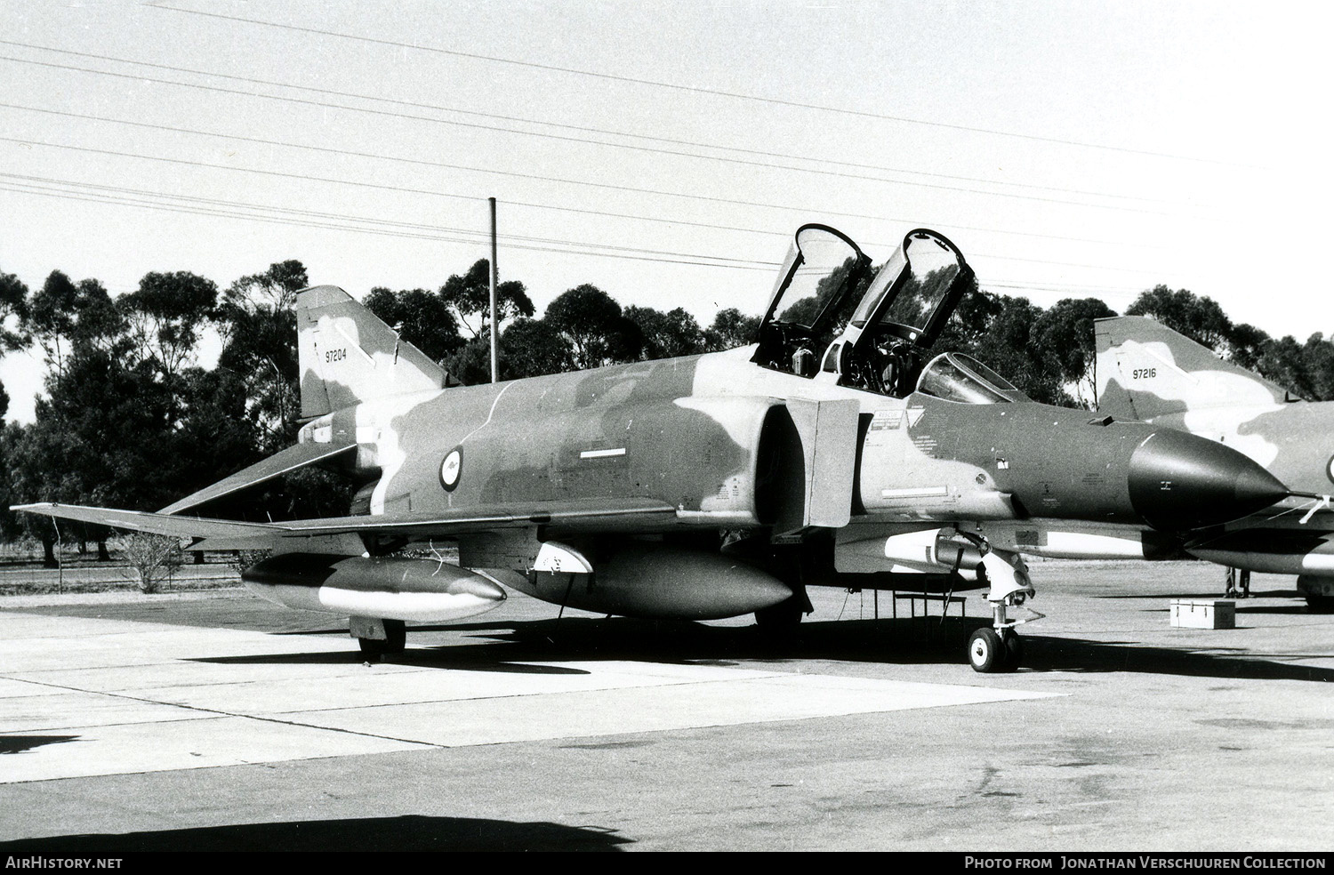 Aircraft Photo of 69-7204 / 97204 | McDonnell Douglas F-4E Phantom II | Australia - Air Force | AirHistory.net #282511