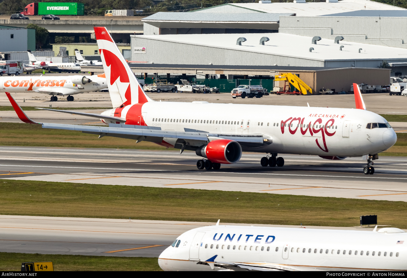 Aircraft Photo of C-GHPE | Boeing 767-33A/ER | Air Canada Rouge | AirHistory.net #282527