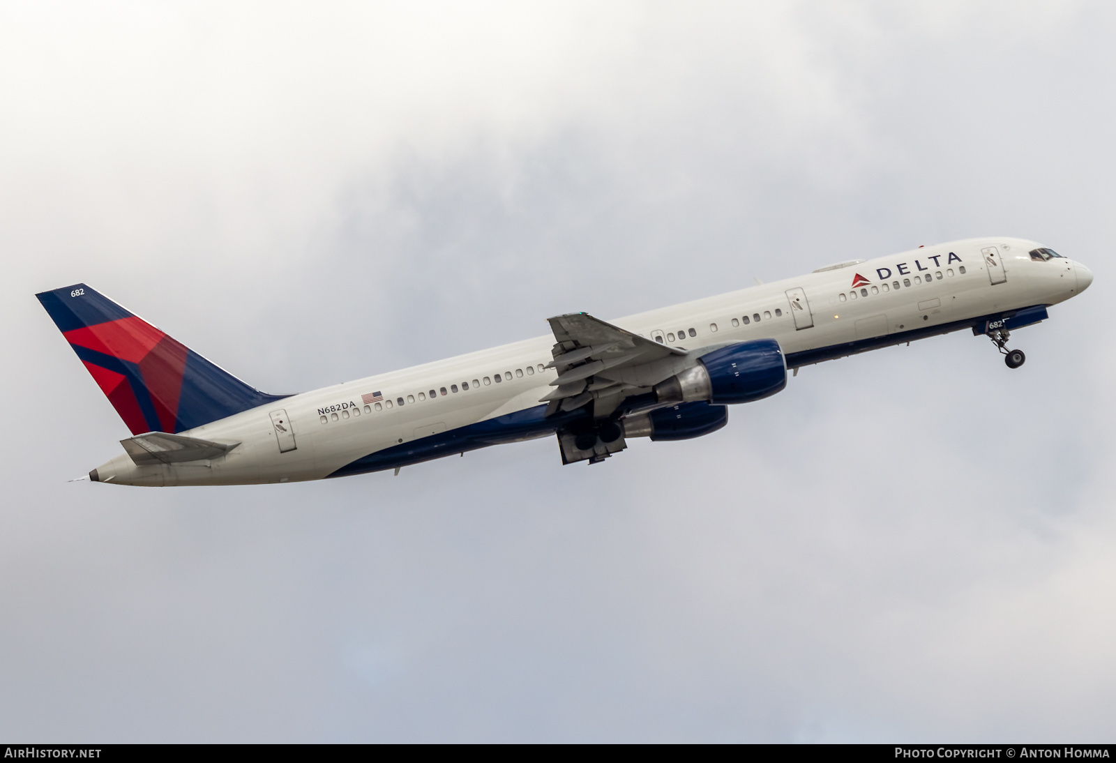 Aircraft Photo of N682DA | Boeing 757-232 | Delta Air Lines | AirHistory.net #282529