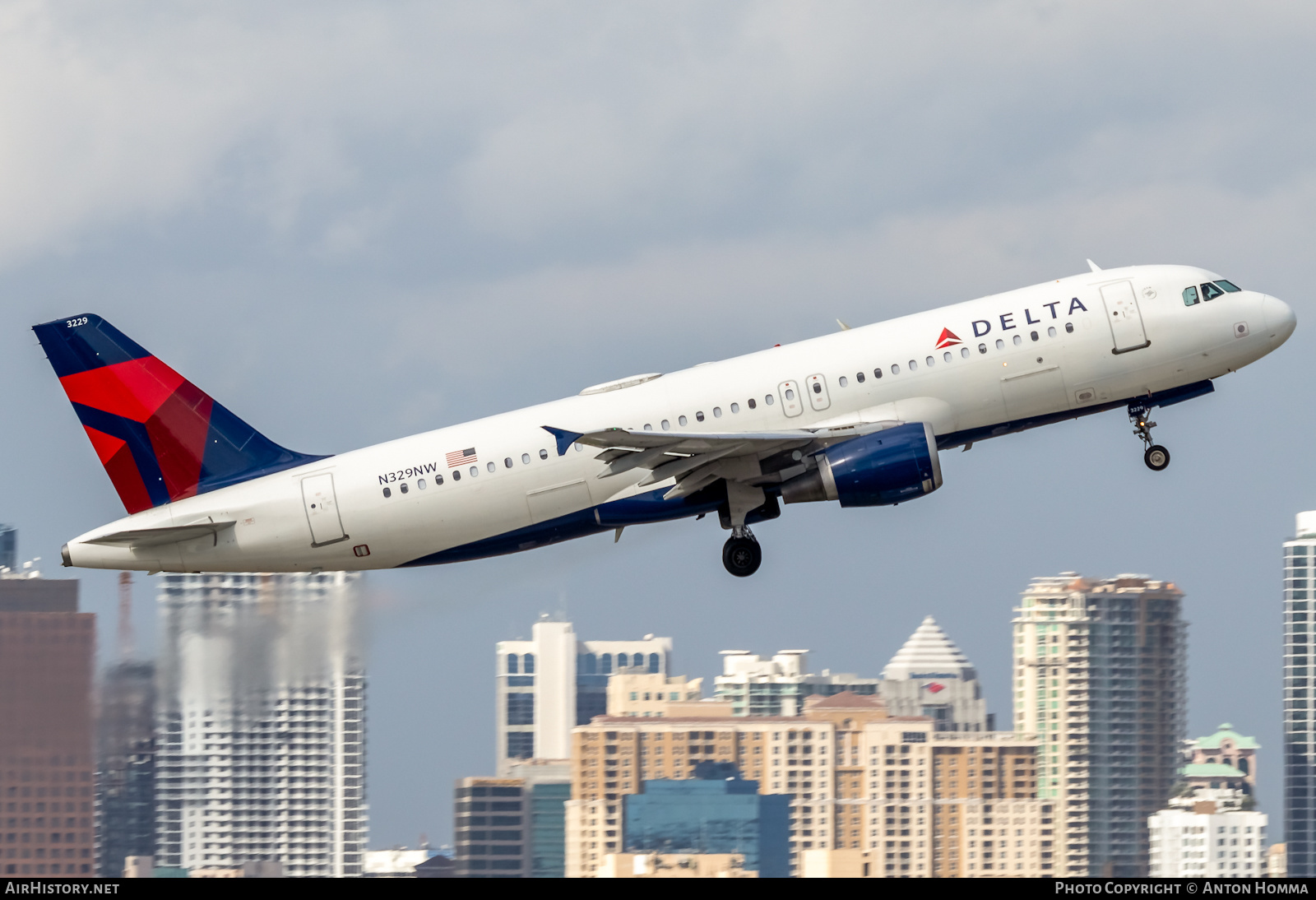 Aircraft Photo of N329NW | Airbus A320-211 | Delta Air Lines | AirHistory.net #282595